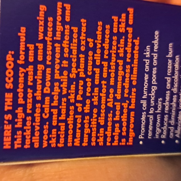 Completely Bare Calm Down Ingrown Facial Hair Razor Bump & Redness Eliminator - Picture 2 of 3